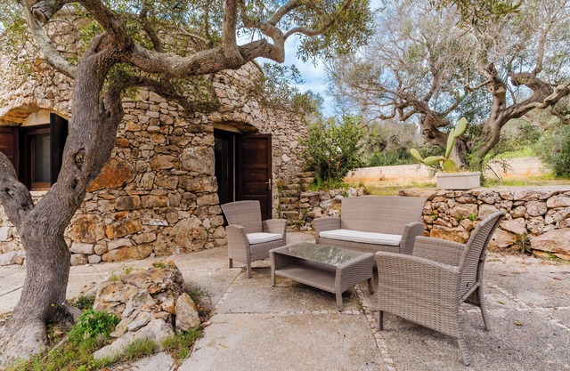 Villa 'Petrosa' mit Meerblick, privater Terrasse und Klimaanlage