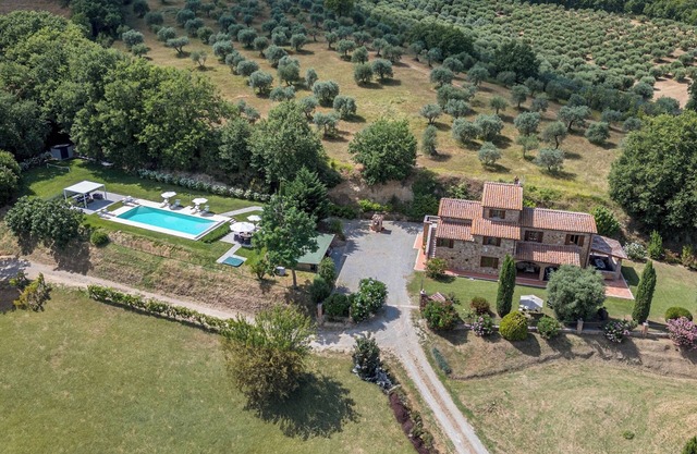 Villa Pianello 10, Emma Villas