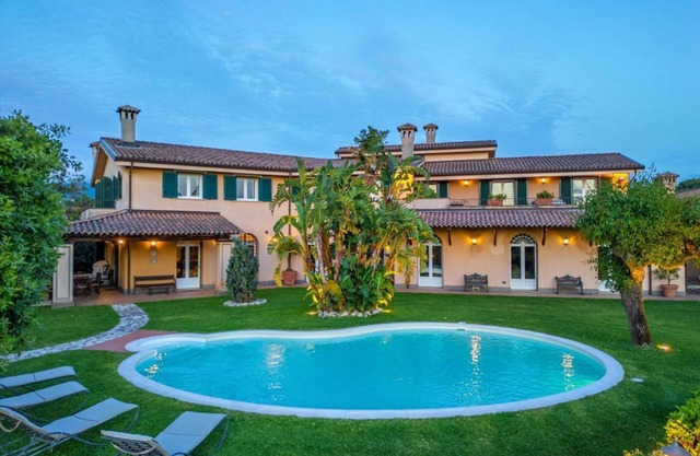 Villa Polistena by MMega