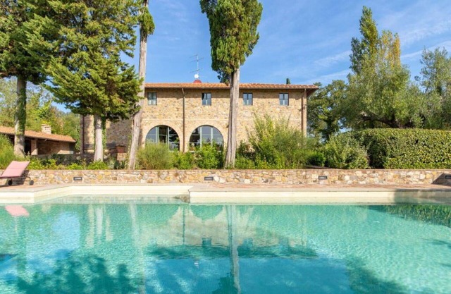 Villa in Montaione mit 8 Schlafzimmern 16 Schlafplätzen