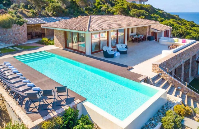 Villa Portobello Lux - Independent Villa