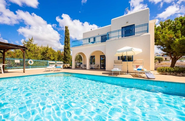 Villa Poseidonas - Drei Schlafzimmer Villa, Schläft 7