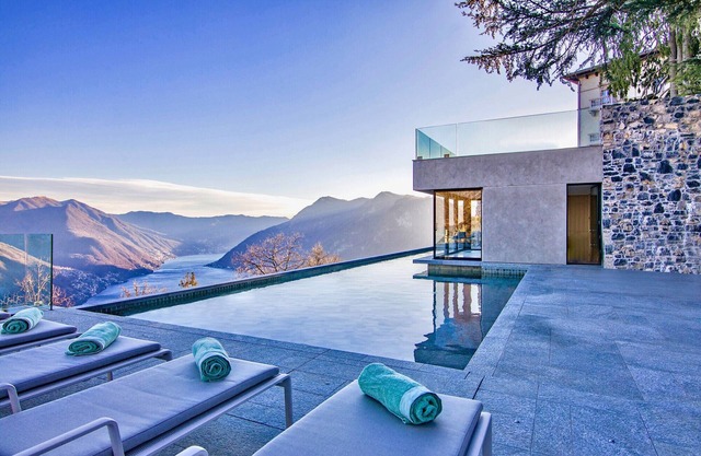 VILLA PRESTIGE - Neun Schlafzimmer Villa, Schläft 14