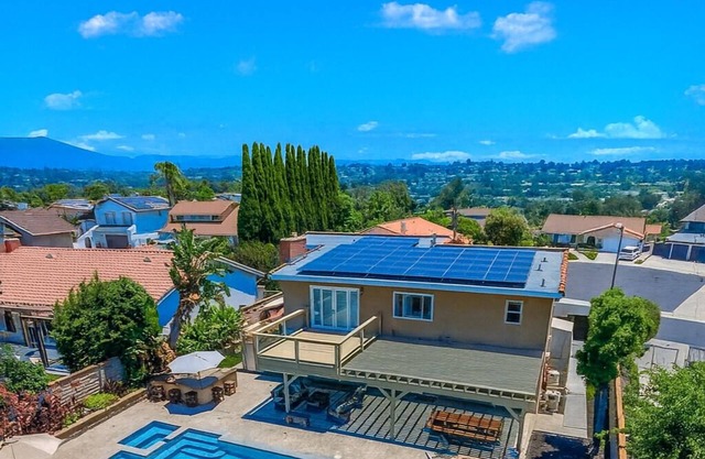 Romance, Reunions & Retreats: Elegant SoCal Villa Near Disneyland & Beaches