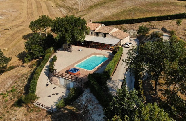 Villa private Pool Jacuzzi in Panoramalage. Last minute June! Kinder frei!