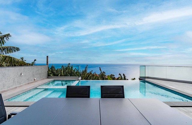 Villa Anita Two Bedrooms pool