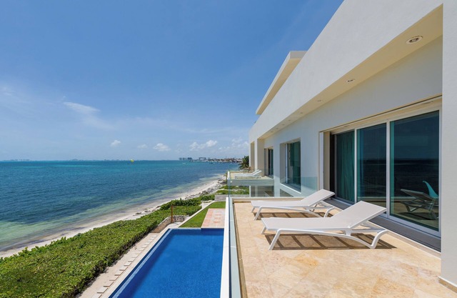 Villa Punta Sam Cancun Beachfront Luxury