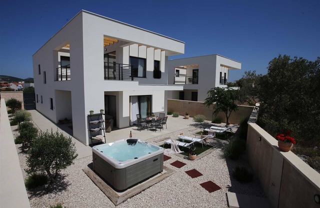 Villa Punta Sol mit Whirlpool