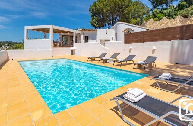 Villa QUERENCIA by Abahana Villas