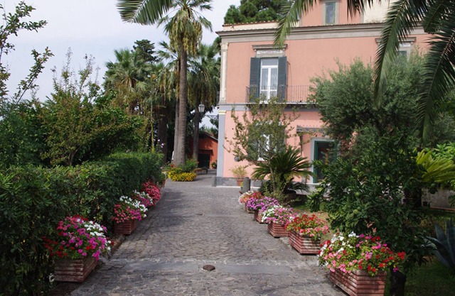 Villa Raffaela - Herrenhaus, unabhängige, ruhige, sonnige, ideal für einen erholsamen Urlaub