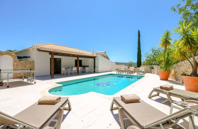 Villa Redonda | 3 Bedrooms | Countryside | São Brás