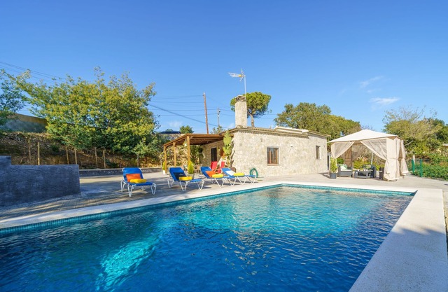 VILLA REFUGIO LUX, Air-Con, Private Pool