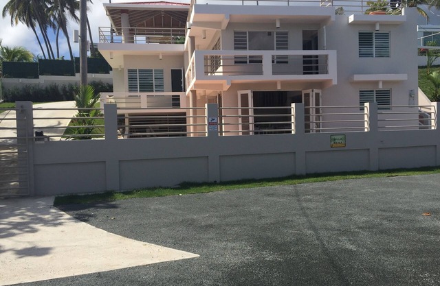 "VILLA REINA" Ocean Front Villa mit privatem Pool auf abgeschiedenen Strand !!!