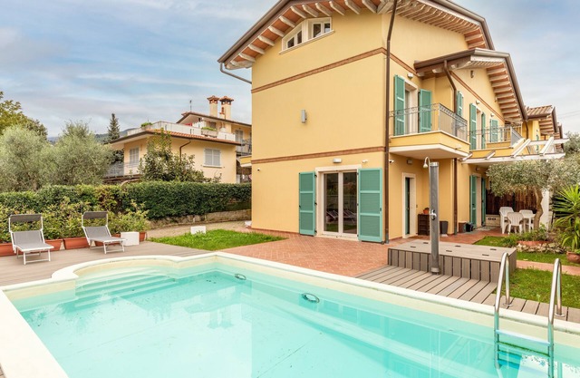 Villa 'Relax In - Versilia' mit privatem Pool, Wi-Fi und Klimaanlage