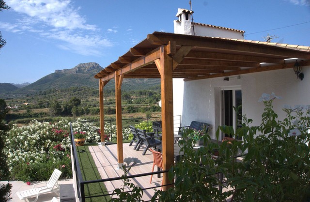 Villa Relax; Ruhe, Privatsphäre und mit XL-Pool