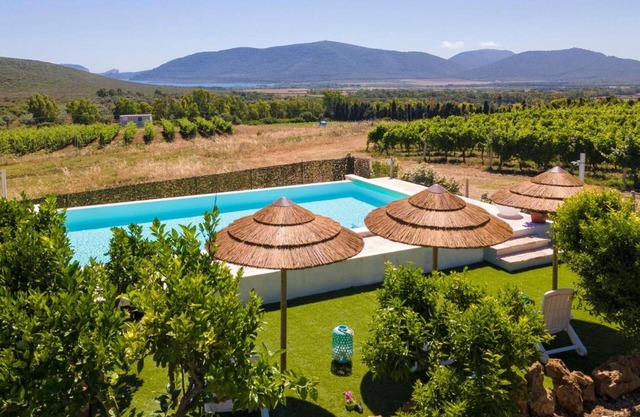 Villa 'Residenza Alla Collina Romantic Spa' with Sea View, Wi-Fi and Air Conditioning