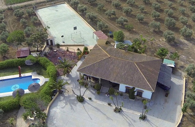Villa Rey, Ardales mit Pool und Tennis, 7 km Caminito del Rey