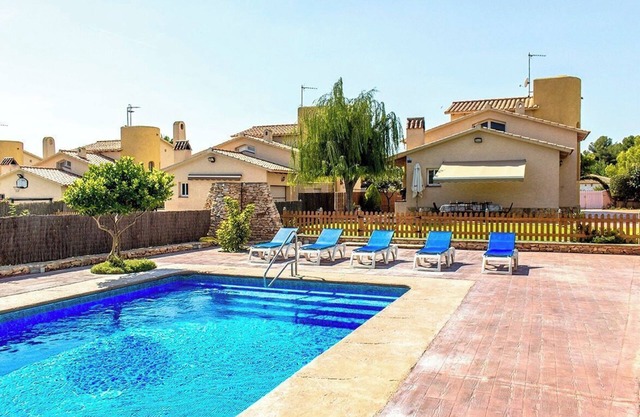 Catalunya Casas: Magische Costa Dorada Villa in Roda de Bara, nur 2 km vom Strand entfernt!