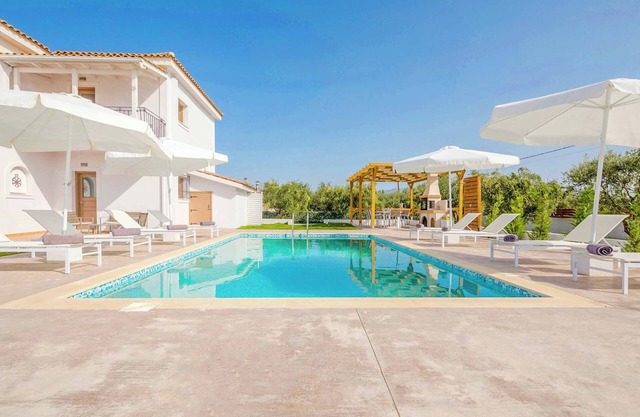Villa Rodakinia - Vier Schlafzimmer Villa, Schläft 8