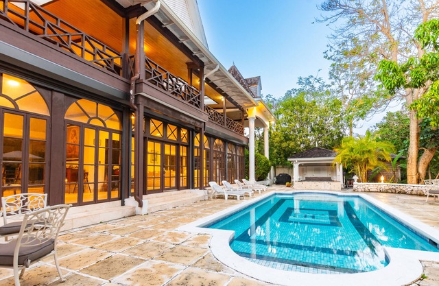 Villa Romana at Lyford Cay Nassau - Private Pool