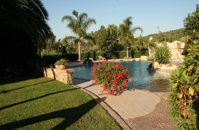 Villa Rosi - Monolcale mit Schwimmbad