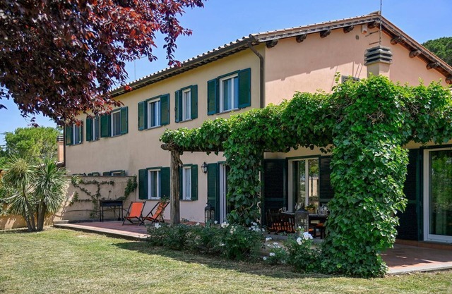 Villa Rovani - Acht Schlafzimmer Villa, Schläft 16