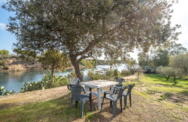 Villa 'Sa Curcurica' mit Meerblick, privater Terrasse und Wi-Fi