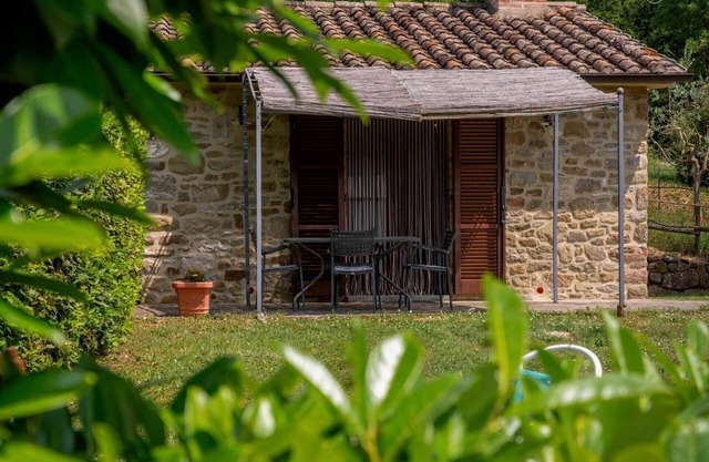 Villa San Martino, zwei Häuser mit eingezäuntem Pool, Martinino, Martinino
