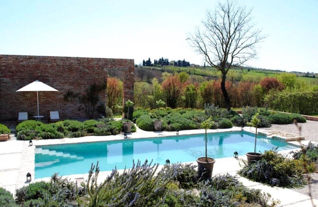 Villa Santina - Private Tuscan villa + 2 cottages and a shared pool