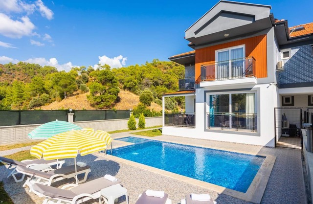 Villa Sasha 3 - Vier Schlafzimmer Villa, Schläft 10