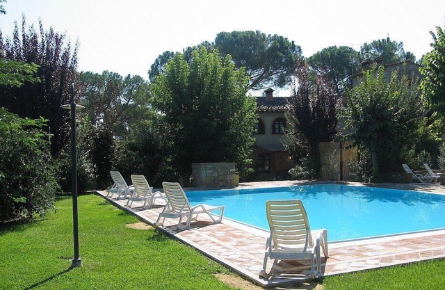 Villa Saveria E: Eine charmante Wohnung im Grünen.