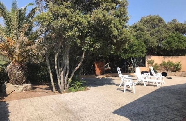Villa, sea view, garden, solarium, 3 rooms, grade patio