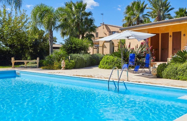Villa Segesta - Vier Schlafzimmer Villa, Schläft 8