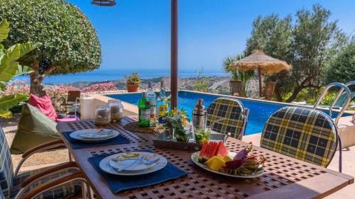 Villa Selena Cajiz by Ruralidays