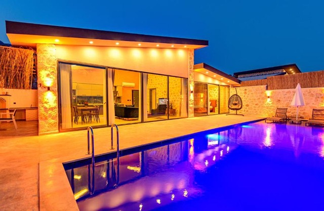 Villa Selim - 1 Bed Honeymoon Villa with jacuzzi in Kalkan