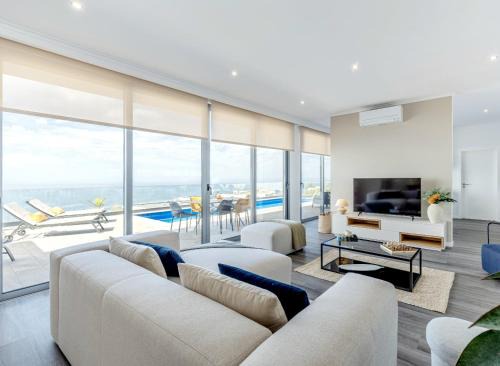 Villa Serenity by Rentallido