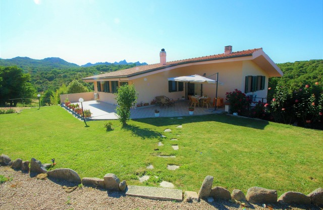 Villa Sirena zwischen Meer und Bergen
