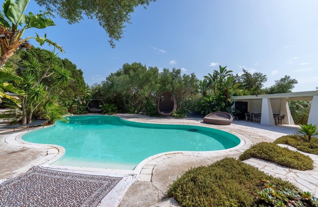 Villa 'Smeralda' mit Meerblick, Privatem Pool und WLAN