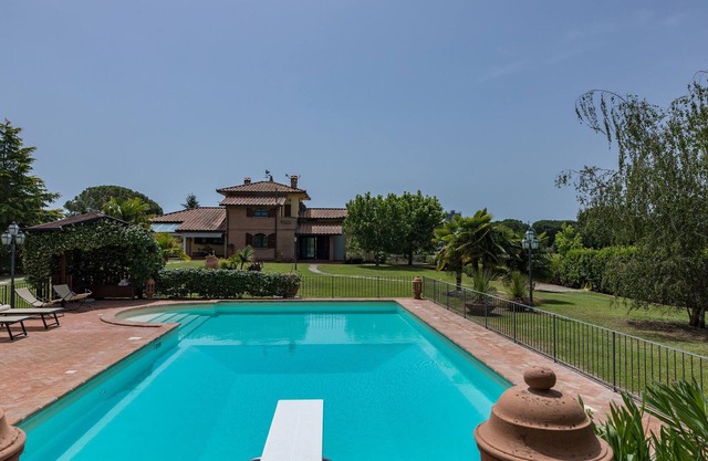 Villa Solidea 8+1 - Fünf Schlafzimmer Villa, Schläft 9