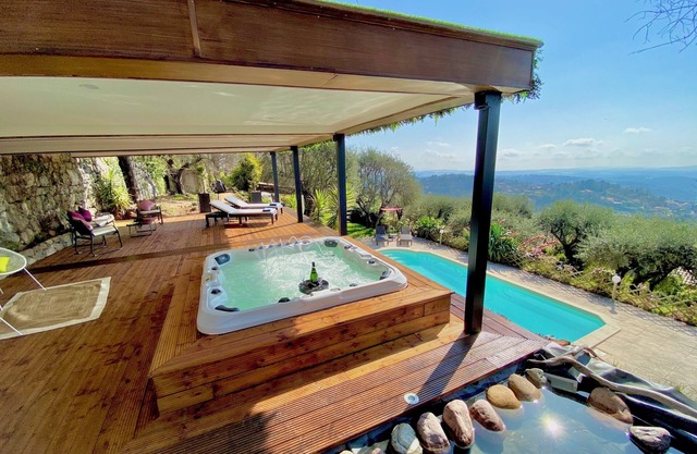 PROMO - 50% early July: Heated swimming pool, Jacuzzi, Sauna, steam room