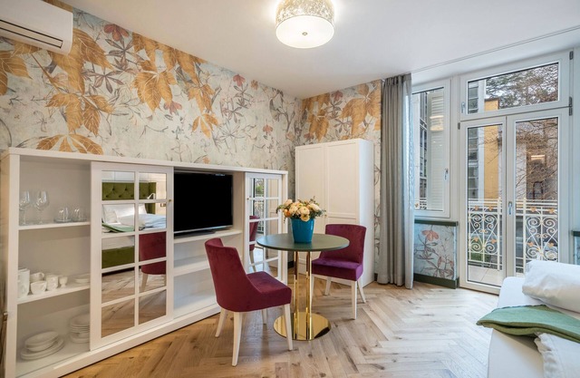 Villa Steiner 1 - Silverstone - Einraum-Appartement mit Südbalkon, Klimaanlage und W-Lan