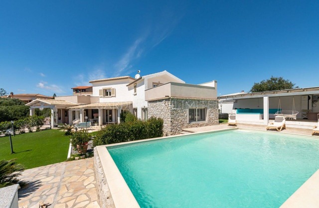 Villa Sulky: Villa mit privatem Pool in Sant'Antioco