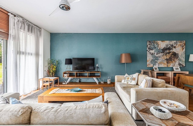 Villa 'Sunny Villa' mit Meerblick, Wi-Fi und Klimaanlage