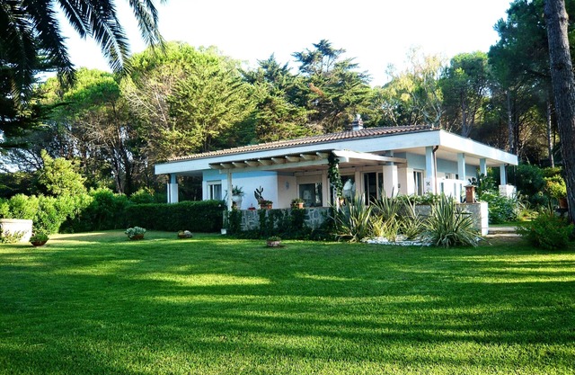 Exklusive Villa mit atemberaubendem Blick auf die Insel Elba, Toskana
