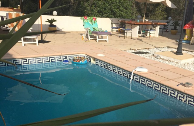 Villa Susan mit Pool und Whirlpool in Gandia
