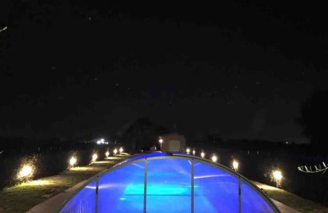 Villa Sya with pool and Jacuzzi 10 minutes from the sea. Pets allowed!