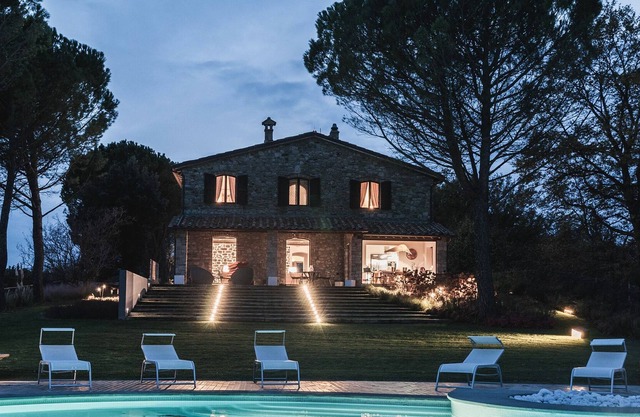 Villa Todi - Fünf Schlafzimmer Villa, Schläft 11