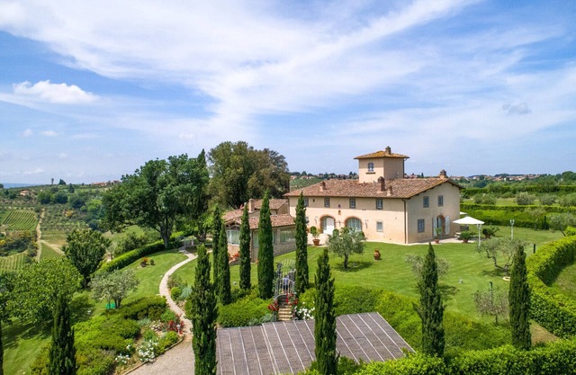 Villa Tavernella with pool and spa
