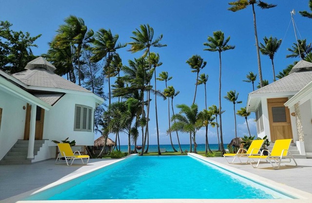 Villa Tabiki Beachfront at Playa Coson, Las Terrenas