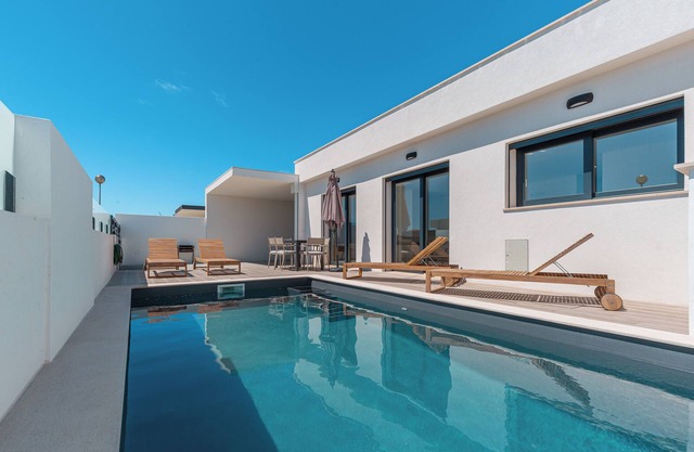 Villa Tapisco with private swimming pool